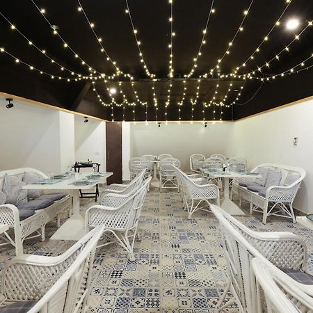 Hotel Le Castle Rudrapur Esterno foto